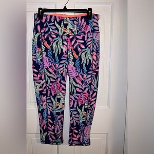 Lilly Pulitzer Crop Luxletic Legging. Size L.